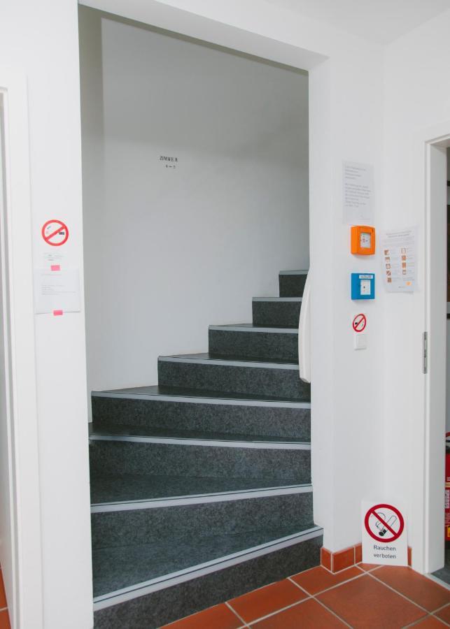 Gaestehaus Vigliarolo Gewerblich Jedes Zimmer Eigenes Bad Gemeinschaftskueche Ельмсгорн Екстер'єр фото